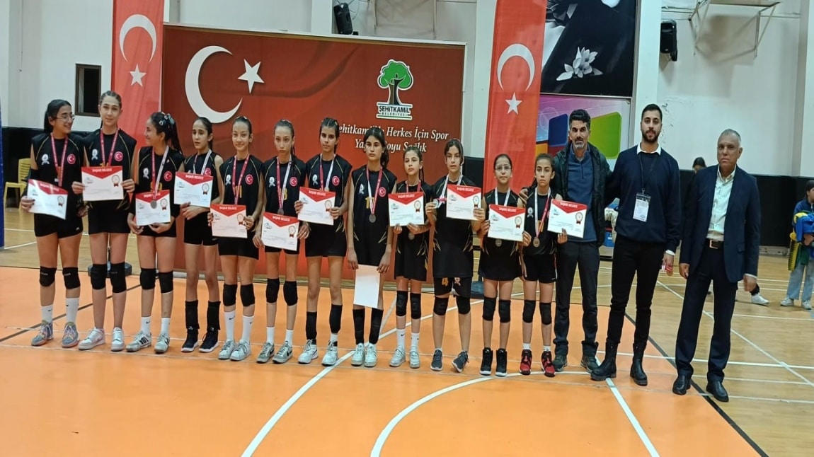 Voleybol Takımımız İl İkincisi Oldu